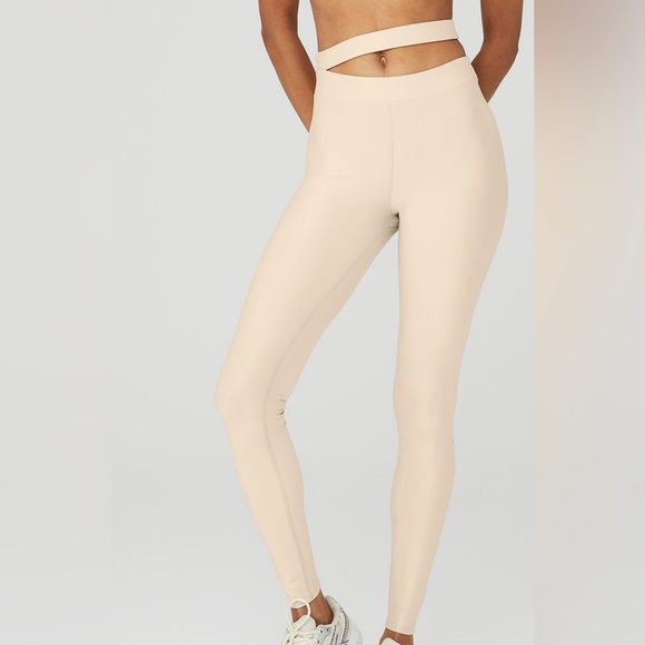 Alo Yoga Set - Picture 3 of 7